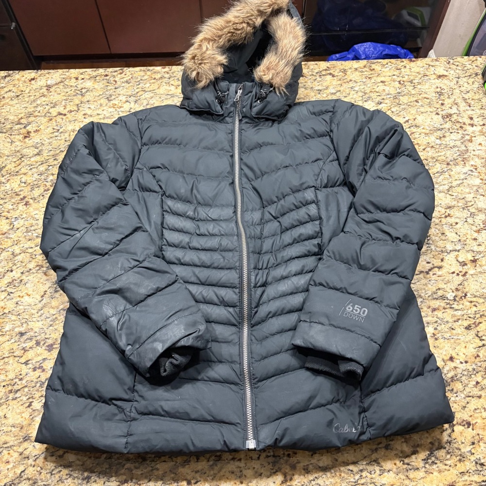 Cabelas Womens 650 Down Puffer Jacket Black Faux Fur Hood Parka XL Classic Fit